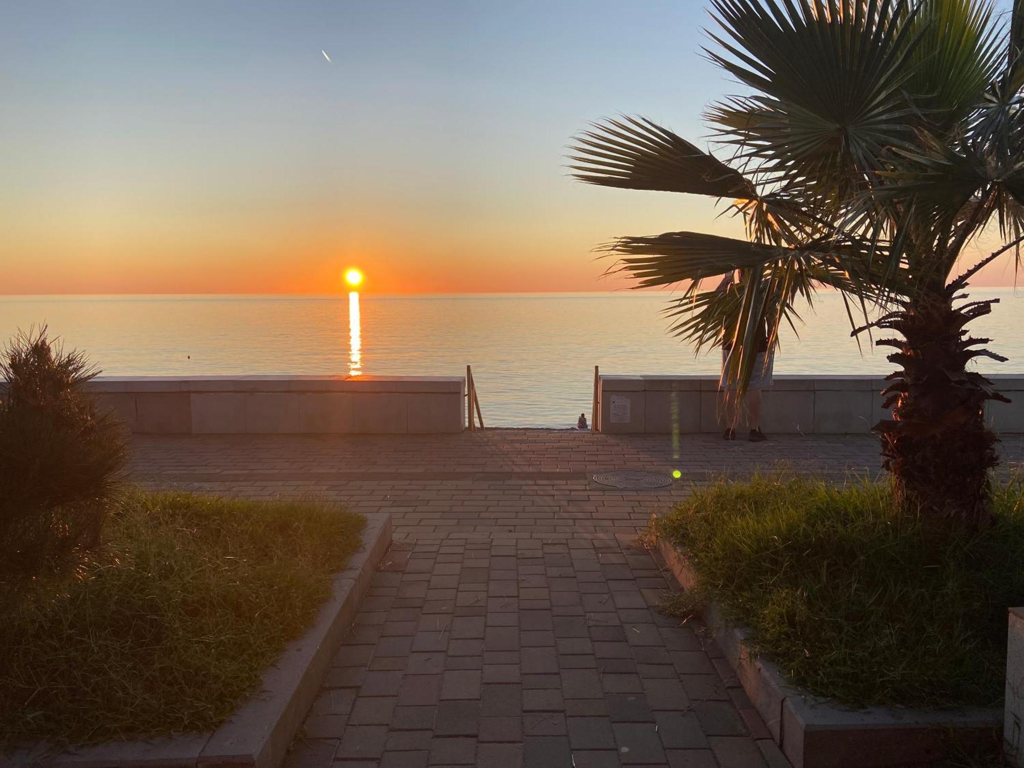 La Vie En Rose Hotel Kobuleti Eksteriør billede